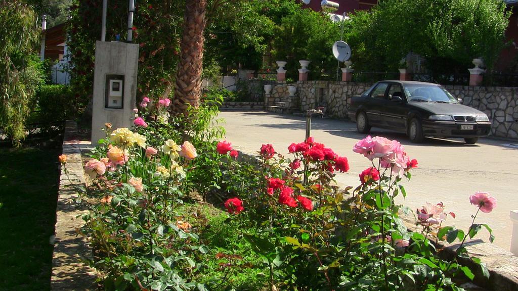 Villa Danai アギオス・ゲオルギオス・パゴン エクステリア 写真
