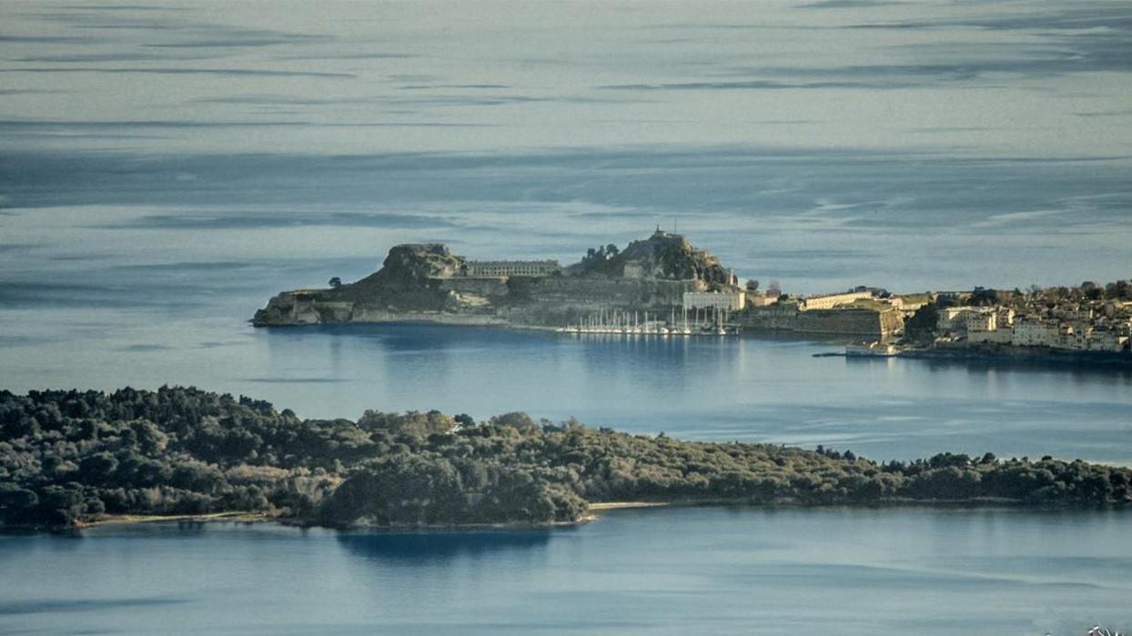 Villa Danai アギオス・ゲオルギオス・パゴン エクステリア 写真